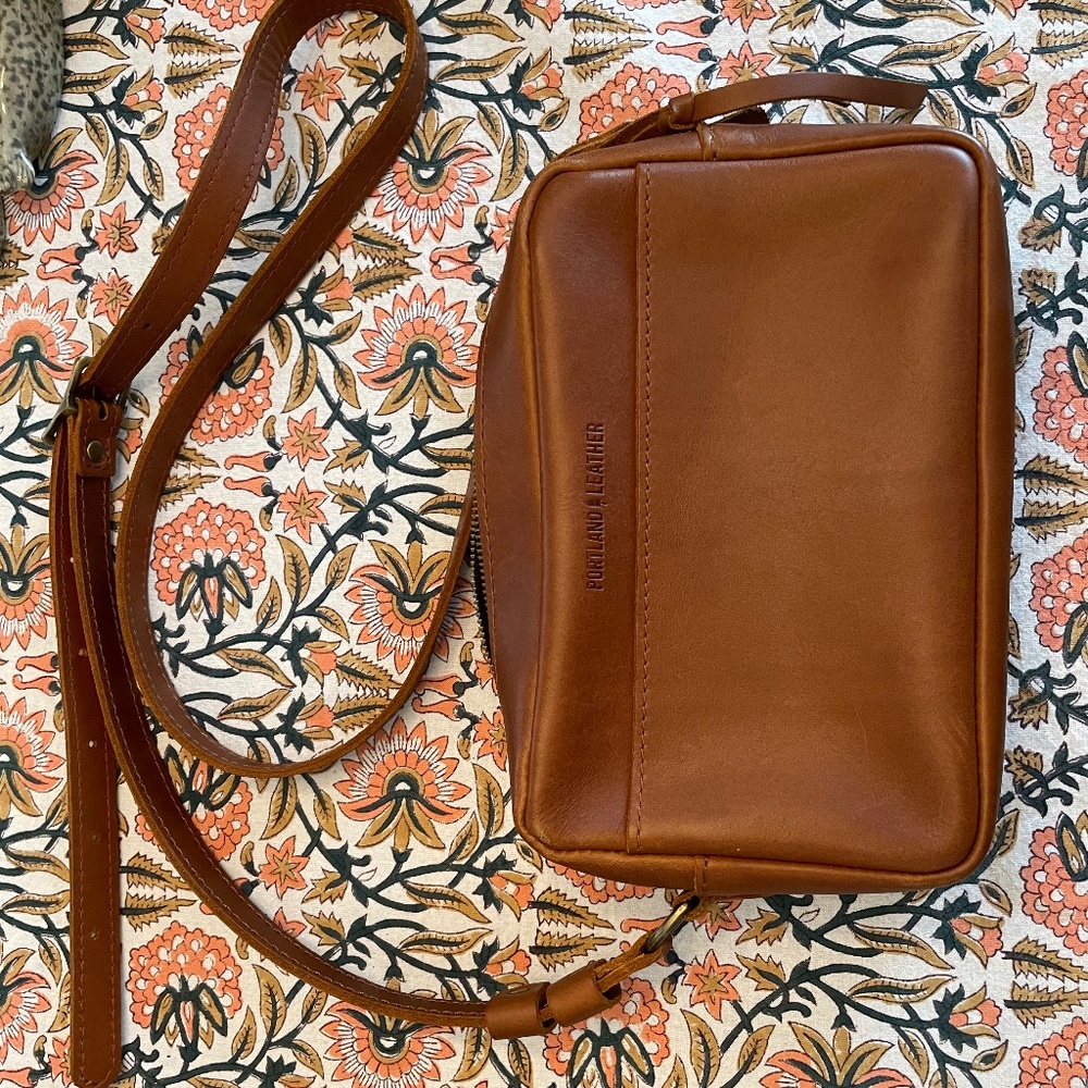 Portland Leather cross body bag